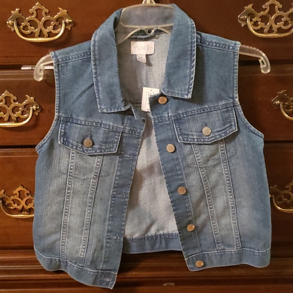 Girls jean vest - Picture 1 of 3
